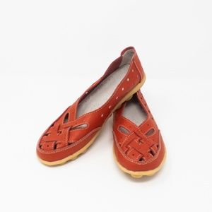 Womens Comfortable Red Leather Slip On Shoe Size 6